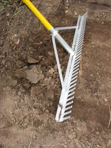 Roughneck 68636 900mm Aluminium Landscape Rake