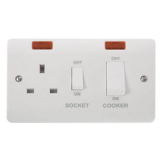 CMA505 50A DP Switch + 13A + Neons